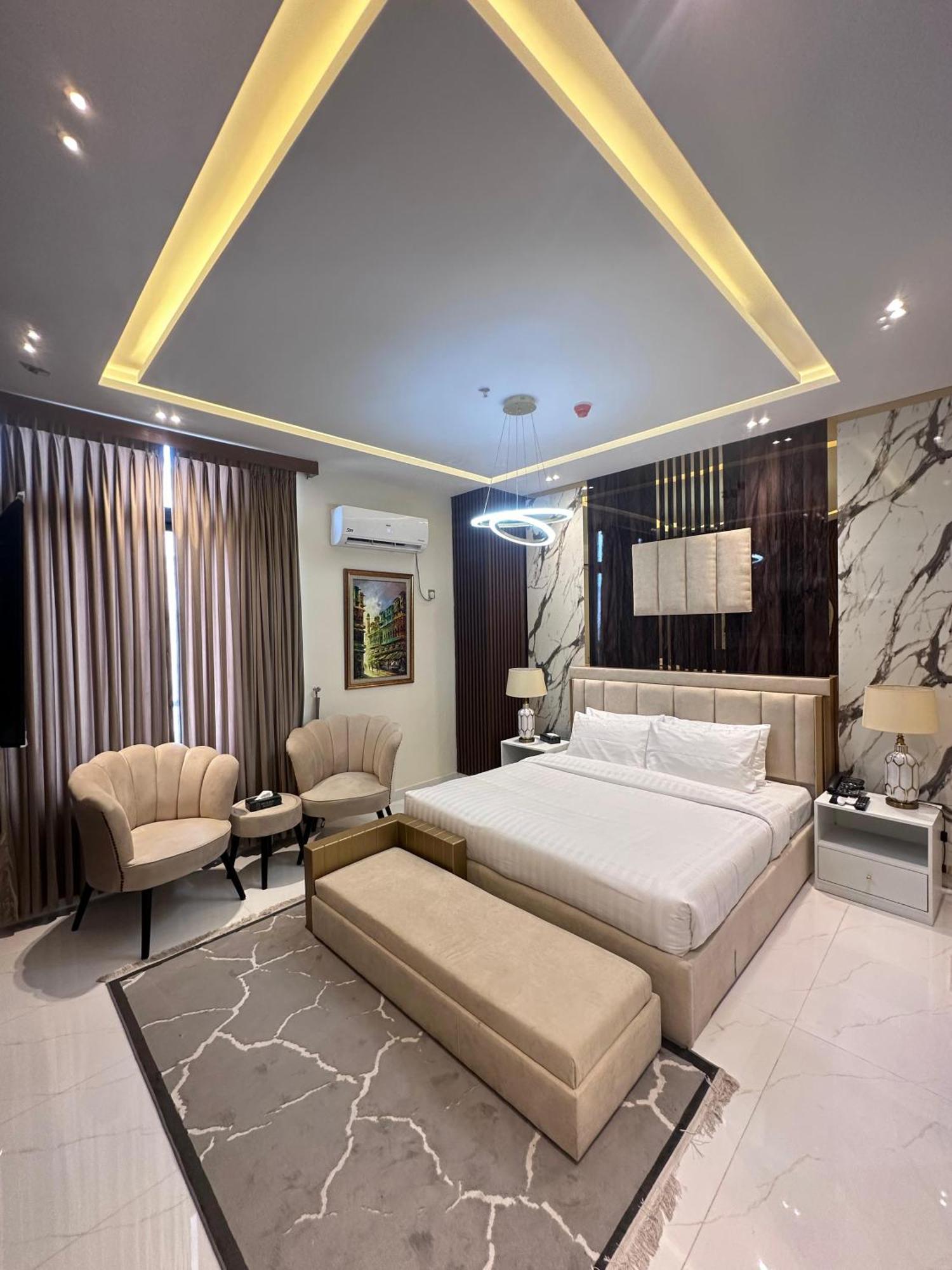 Pavilion Suites - Premium Aparthotel In Bahria Town Rawalpindi Esterno foto