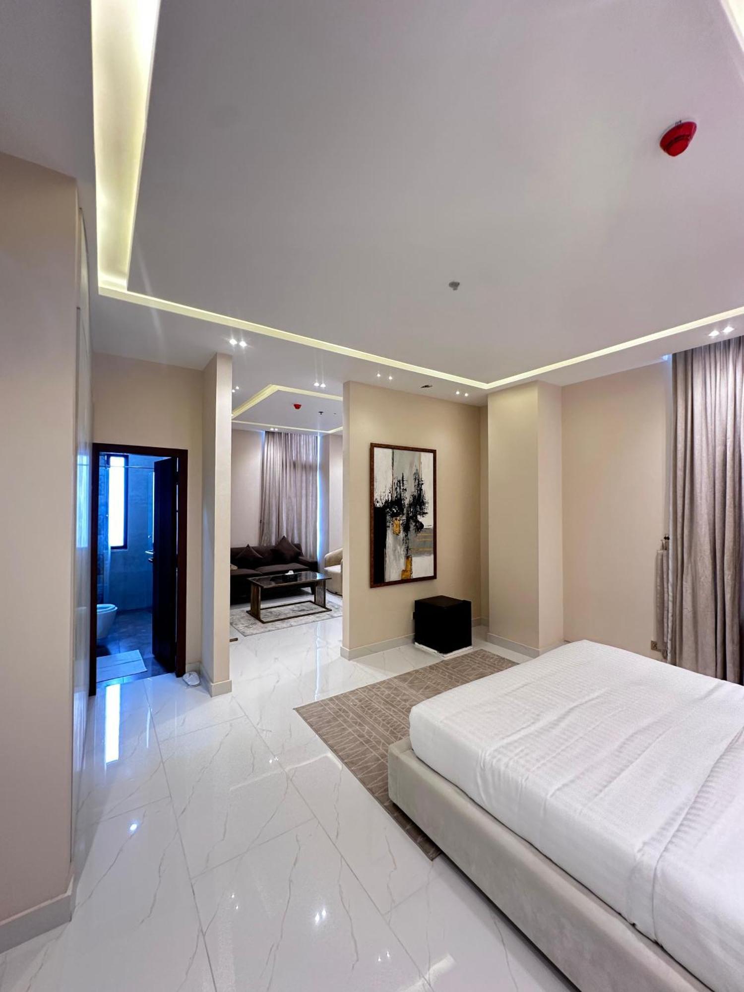Pavilion Suites - Premium Aparthotel In Bahria Town Rawalpindi Esterno foto
