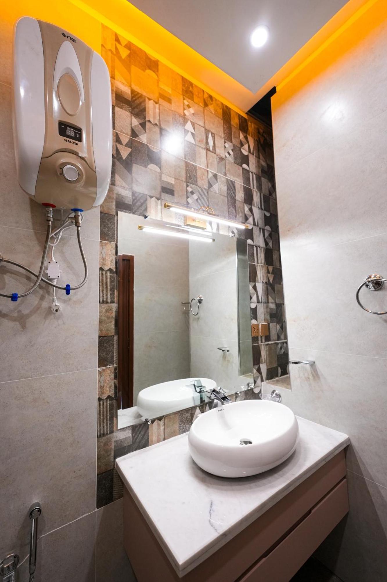 Pavilion Suites - Premium Aparthotel In Bahria Town Rawalpindi Esterno foto